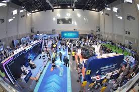 命运方舟周年庆版本上线，萌新们的最佳入坑时机来了