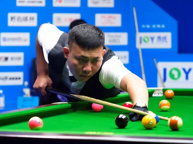 展开了一场 展开了一场